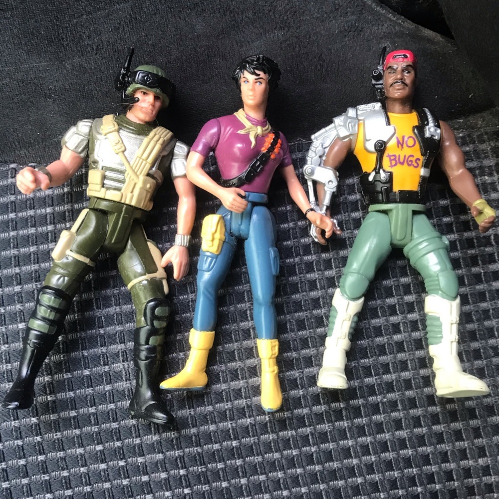 💚 2 FOR 25 LISTING SALE 💚 
Aliens movie toy lot!